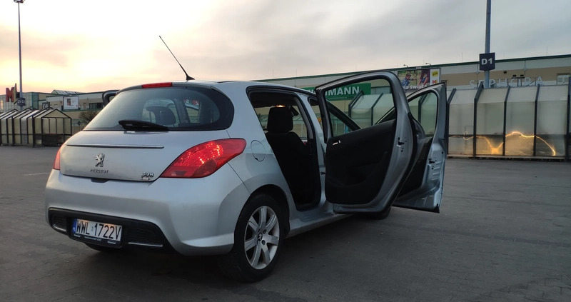 Peugeot 308 cena 21200 przebieg: 220000, rok produkcji 2012 z Ząbki małe 79